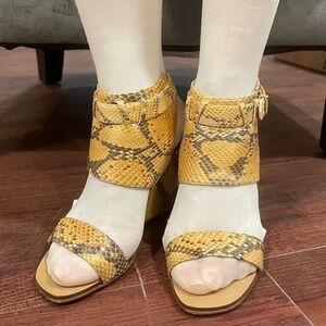 SERGIO ROSSI Brown Tan Snakeskin Wedge Heels